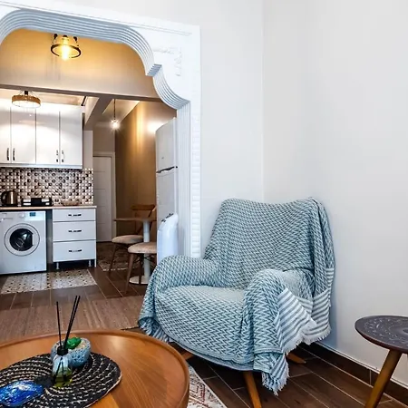 Lovely Flat In Beyoglu Near Public Transportation